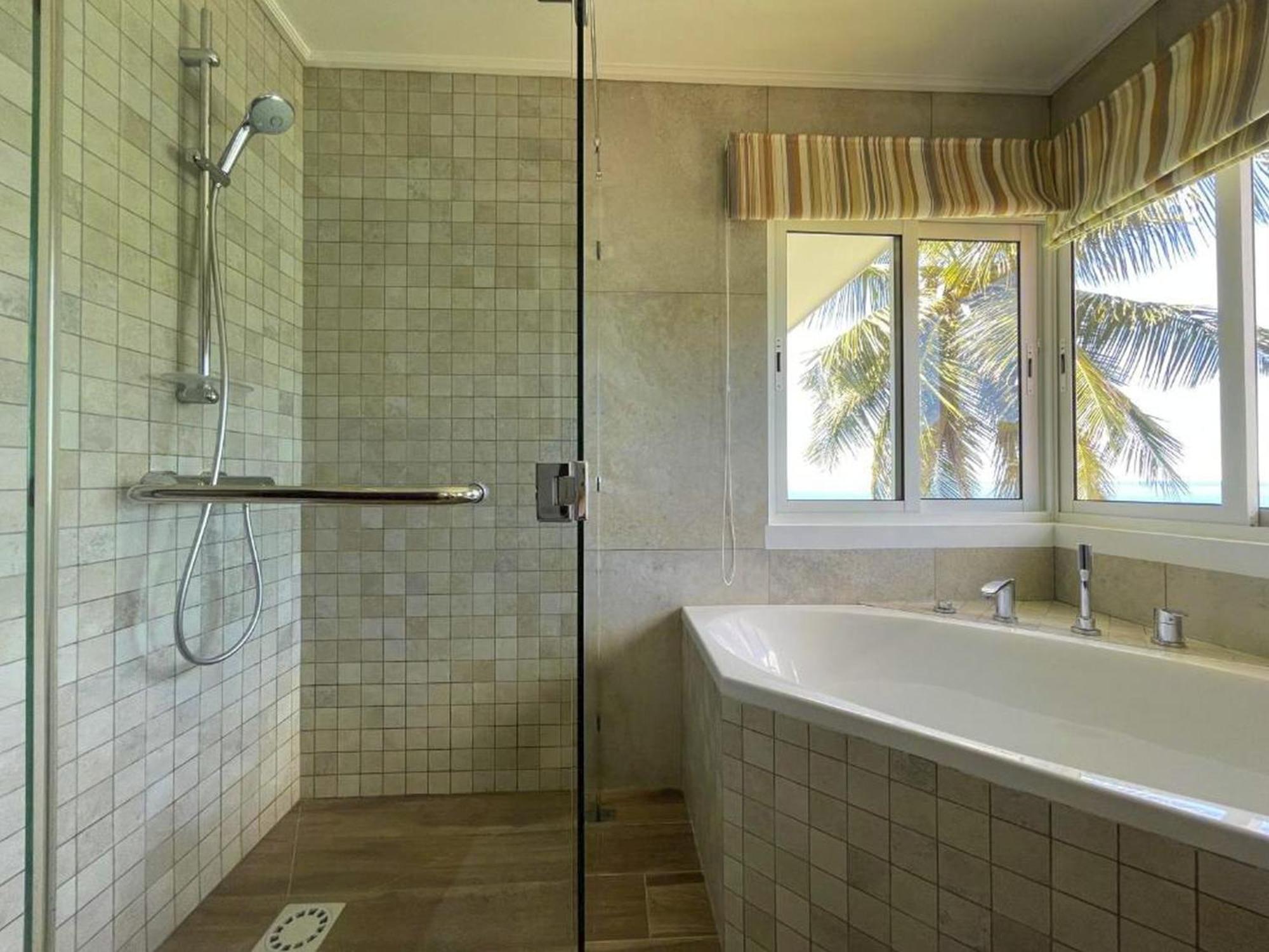 Vallonend Beachfront Villa With Excellent View Bel Ombre Ngoại thất bức ảnh