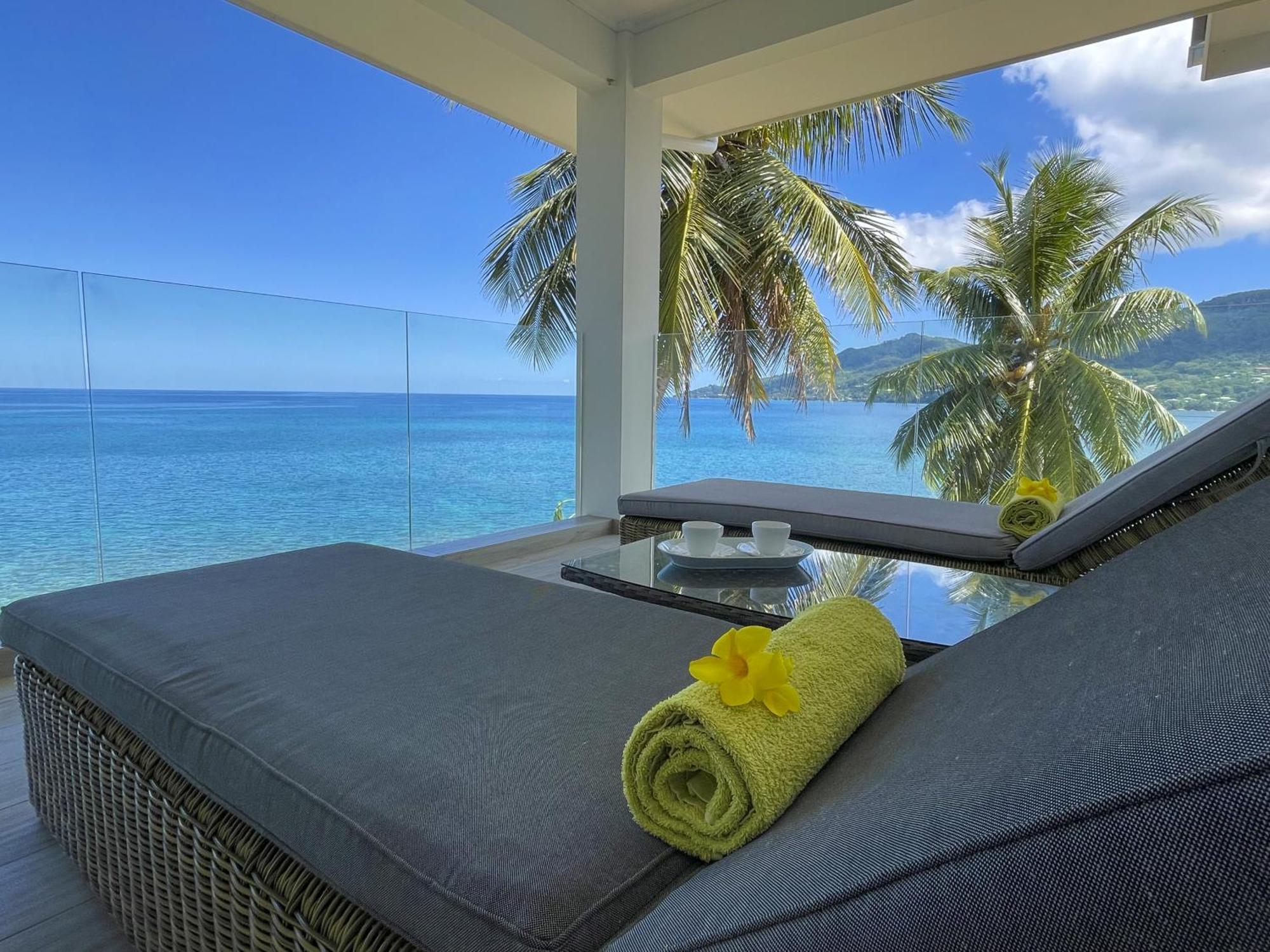 Vallonend Beachfront Villa With Excellent View Bel Ombre Ngoại thất bức ảnh